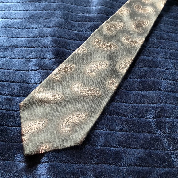 Oscar de la Renta Green Gold Paisley Silk Men’s‎ Necktie - Picture 2 of 4